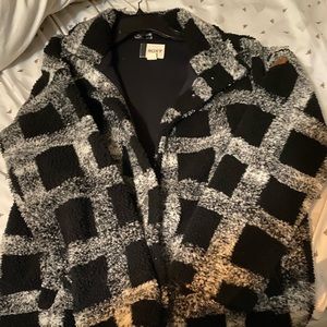 Roxy Shacket size medium